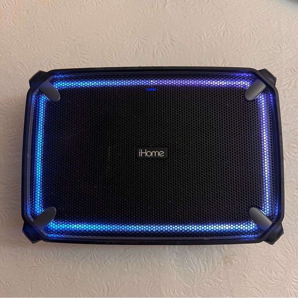 iHome Speaker